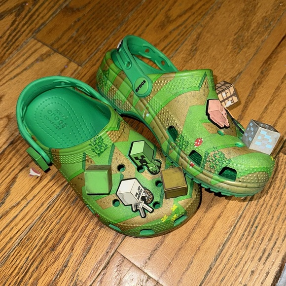 Minecraft Crocs - Picture 3 of 4